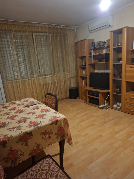 Drumul Taberei, Piata Valea Ialomitei,