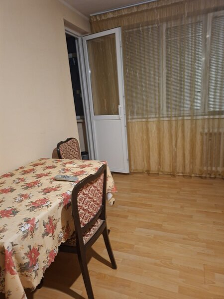 Drumul Taberei, Piata Valea Ialomitei,